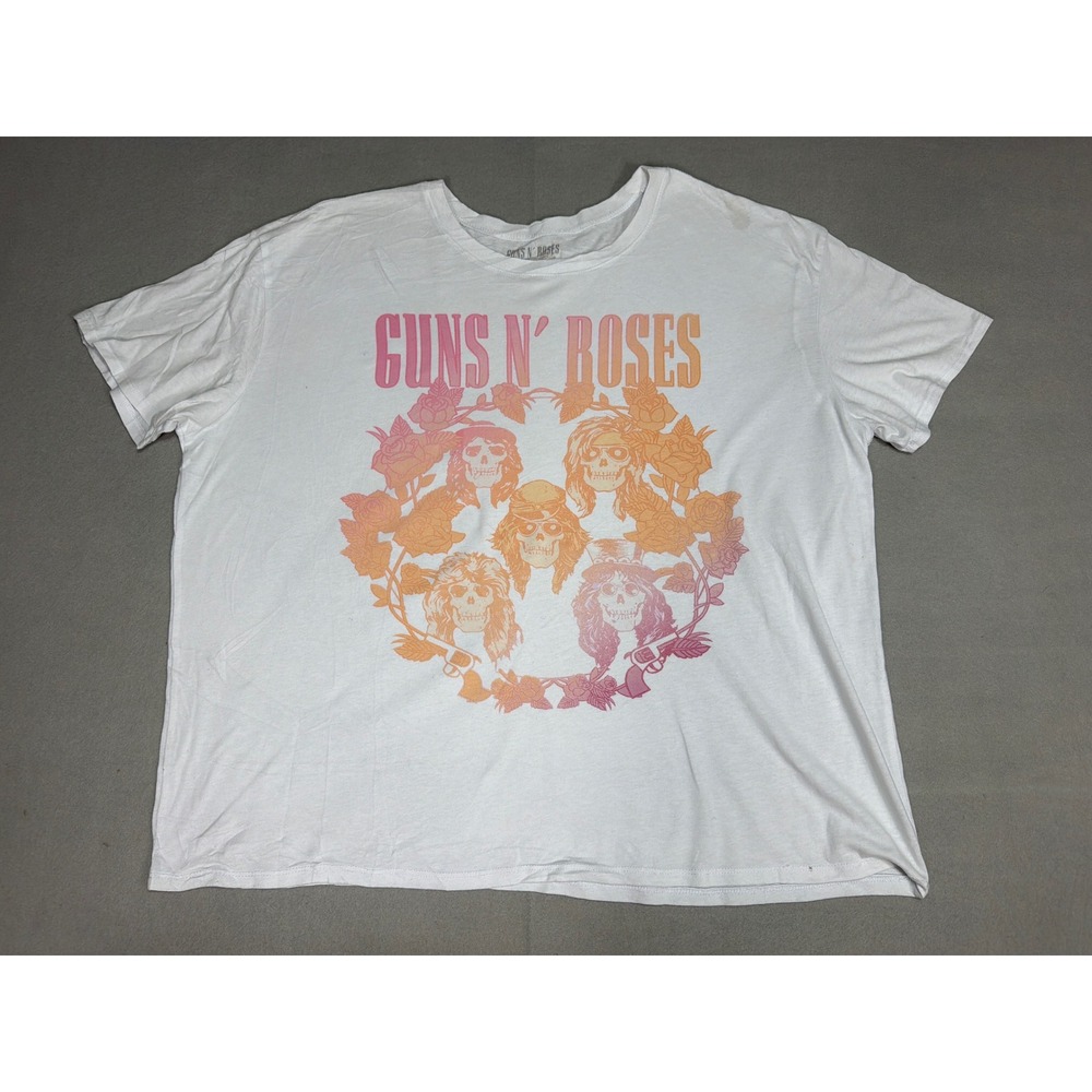 Guns N Roses White Graphic T-Shirt XXL Skulls Roses Band Tee Short Sleeve